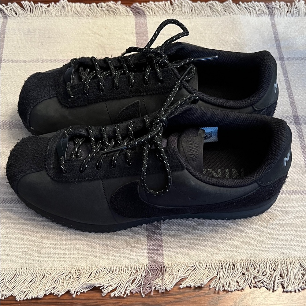 Nike Women's Cortez PRM Trainers in Triple Black